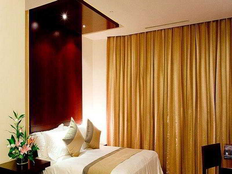 Ramada Plaza Shanghai Gateway מראה חיצוני תמונה